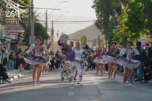 Carnaval de carros alegóricos y comparsas promete llenar las calles de color y alegría