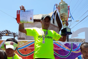 Atleta illapelino Leonidas Rivadeneira fallece en accidente de tránsito en la Ruta D-705